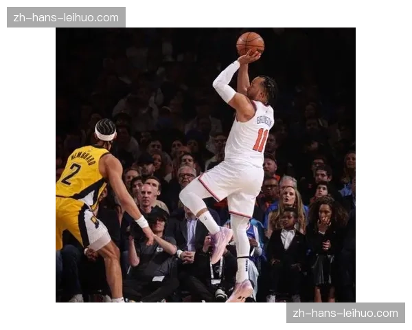 尼克斯主场战绩稳固 面对强敌马刺展现防守韧性